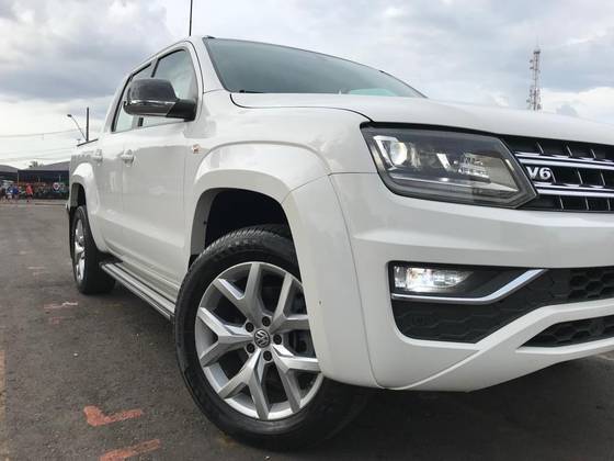 VOLKSWAGEN AMAROK 3.0 V6 TDI DIESEL HIGHLINE CD 4MOTION AUTOMÁTICO